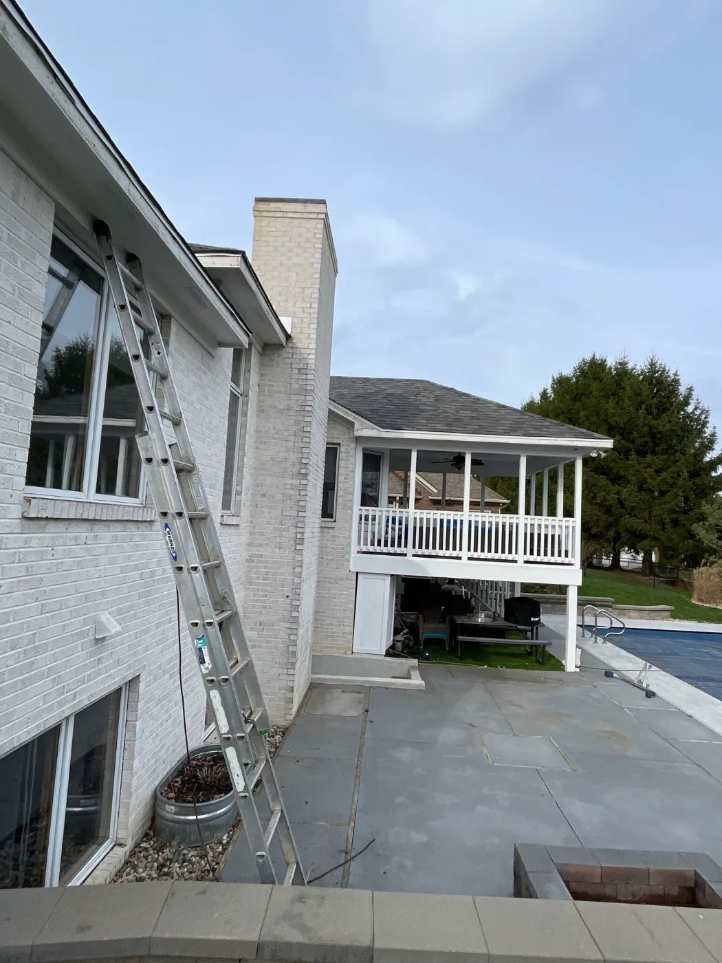 Bay window installation in Saddle Creek